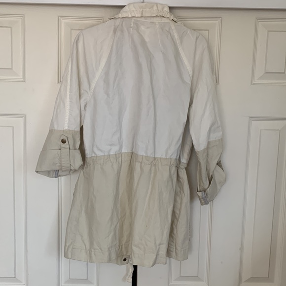Ann Taylor Loft white and khaki spring/summer light cotton jacket - Picture 3 of 4